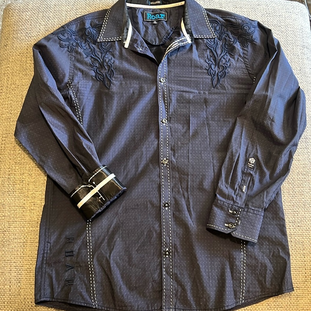 Men’s Roar Signature Dark Blue Button Down, Size XL